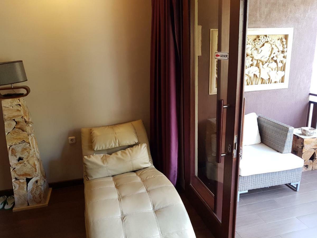 Narisha Guesthouse Kupang  Ngoại thất bức ảnh